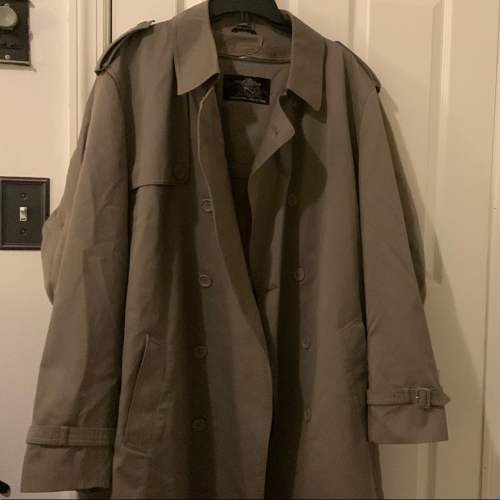 Men's Classic Tan Trench Coat